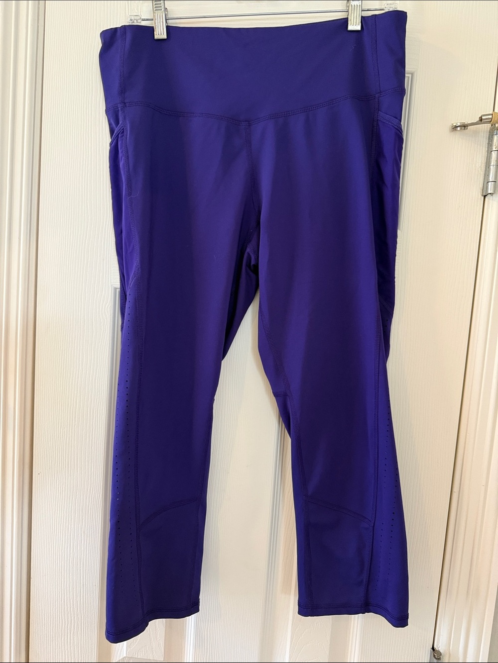 Champion Women’s Purple High-Waist Active Capri Pants